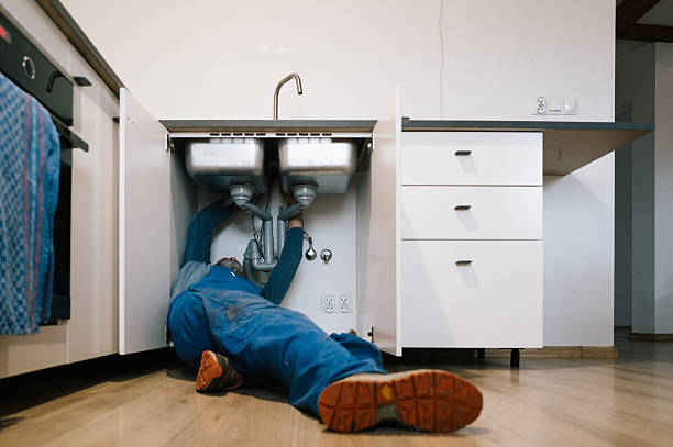 Professional Emergency Plumber technician working in Adrian, MN
